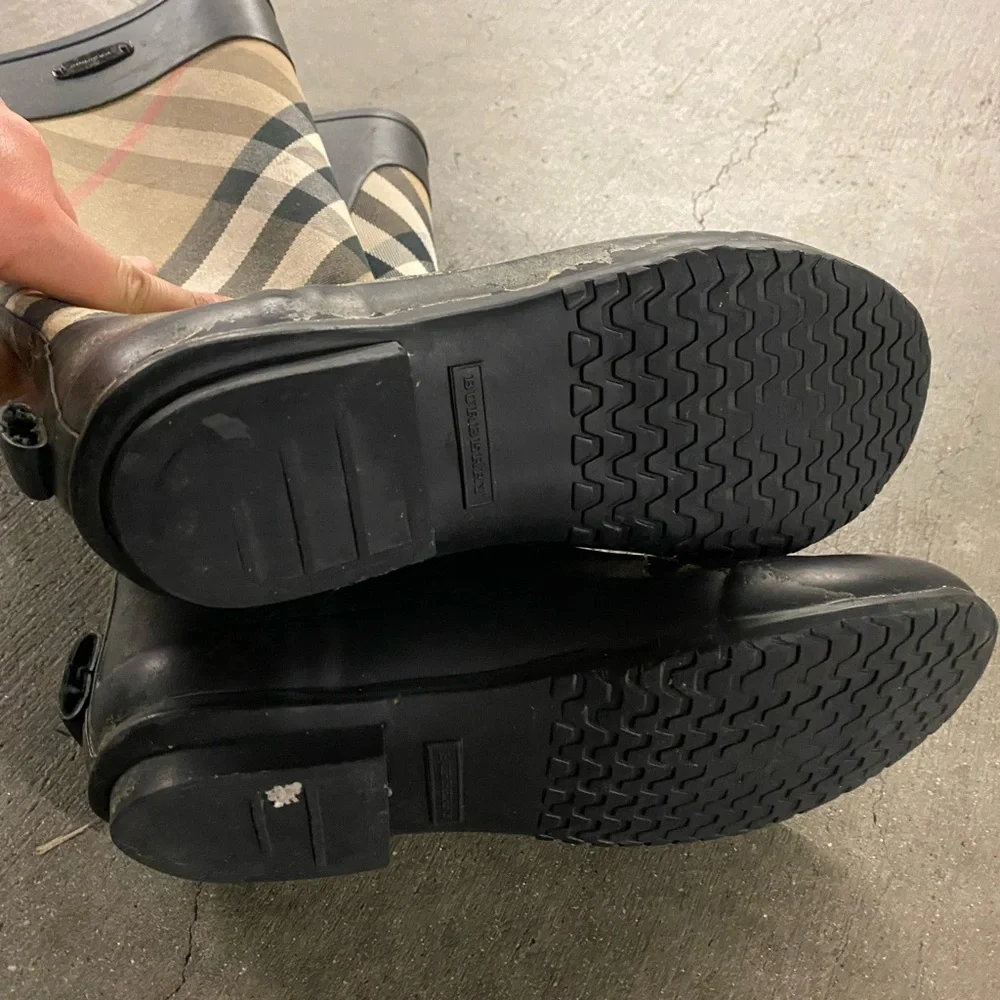 Burberry Rubber Rain Boots - Picture 3 of 10